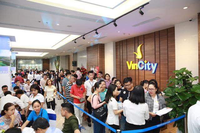 VinCity “đốt nóng” thị trường địa ốc Hà Nội với 7/16 tòa được đặt ...