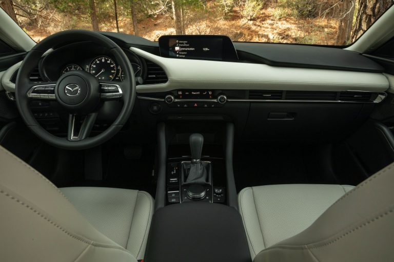 Mazda3 2022 được bổ sung hàng loạt nâng cấp đáng chú ý