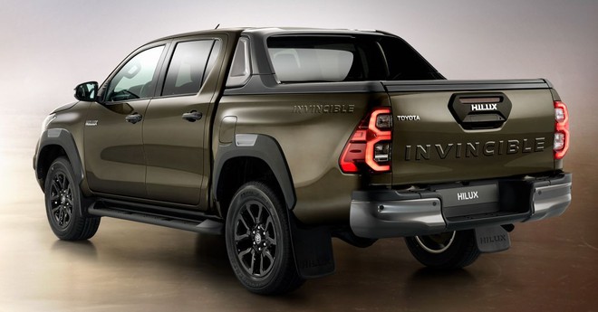 Toyota Hilux 2022 nâng cấp ngoại hình 'đấu' Ford Ranger | Tin Nóng
