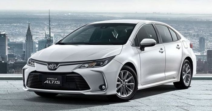 Xe Toyota Corolla Altis 2022: Trả góp trả trước bao nhiêu? Giá lăn bánh tháng 12 2022