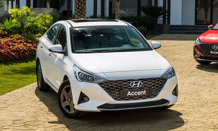 Ô tô tuần qua: Hyundai Accent mới mở bán, xe dưới 9 chỗ không phải lắp