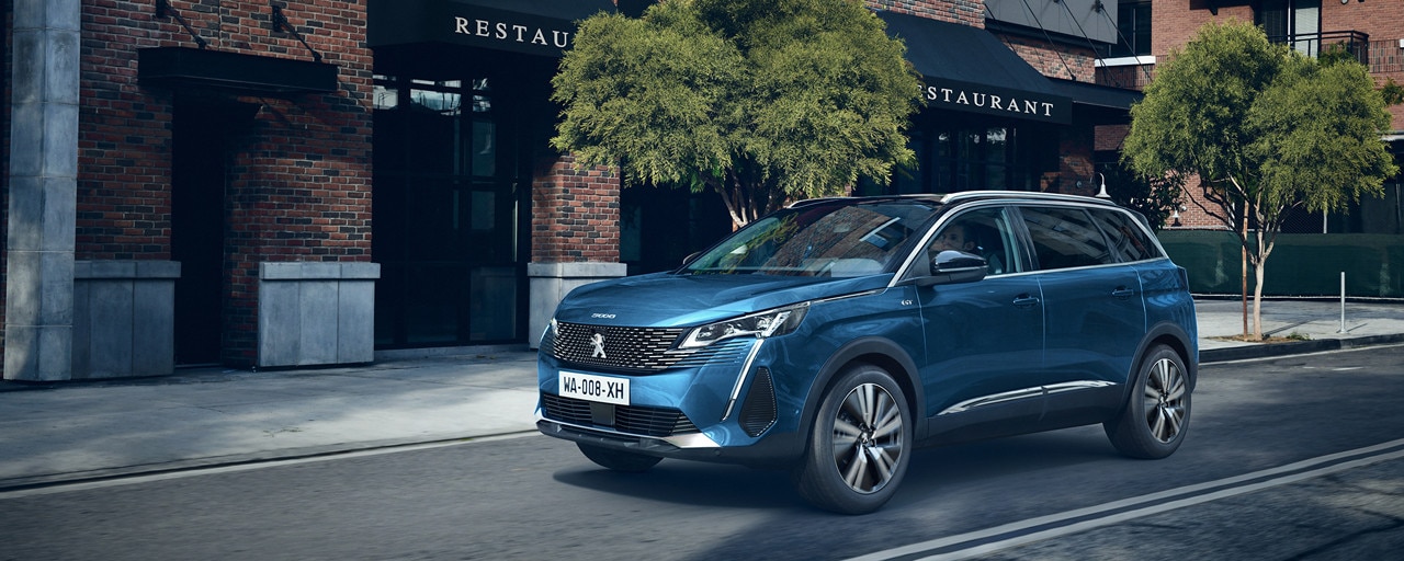 New PEUGEOT 5008 I Grand SUV up to 7 modular seats