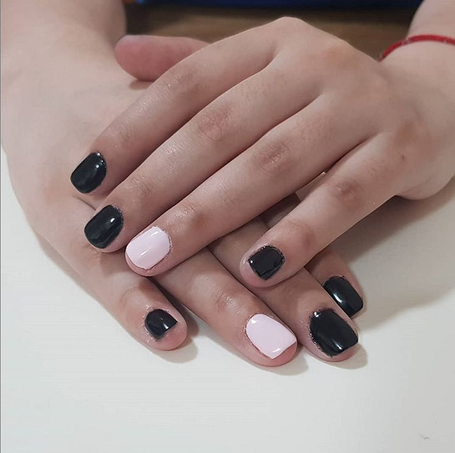 móng tay đẹp màu đen hồng - Baotrithuc.vn