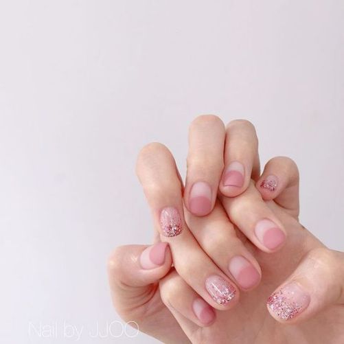 Những mẫu nail xinh đơn giản mà đẹp - Hình 3