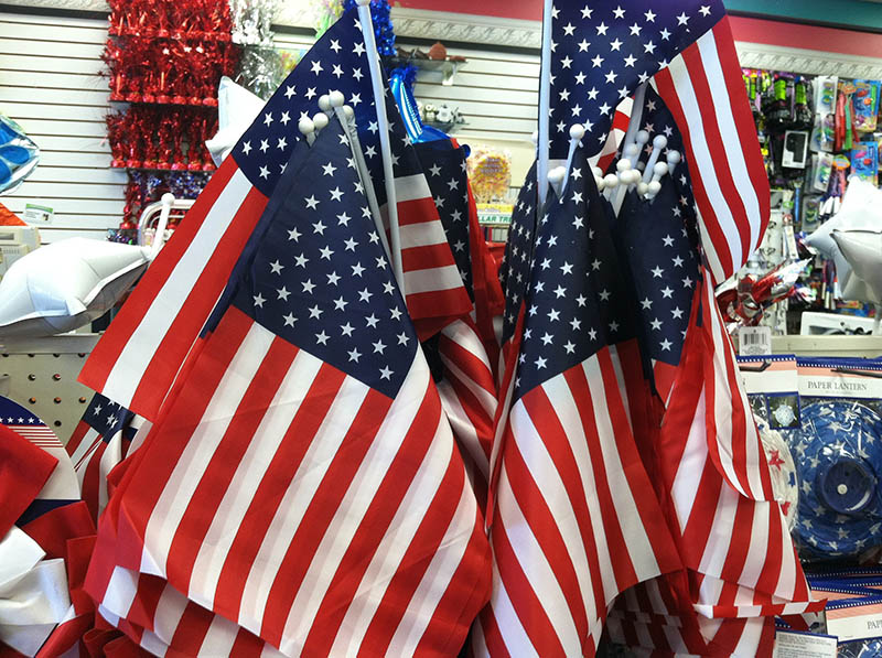 Những ngày lễ lớn trong năm bắt buộc phải treo cờ Mỹ