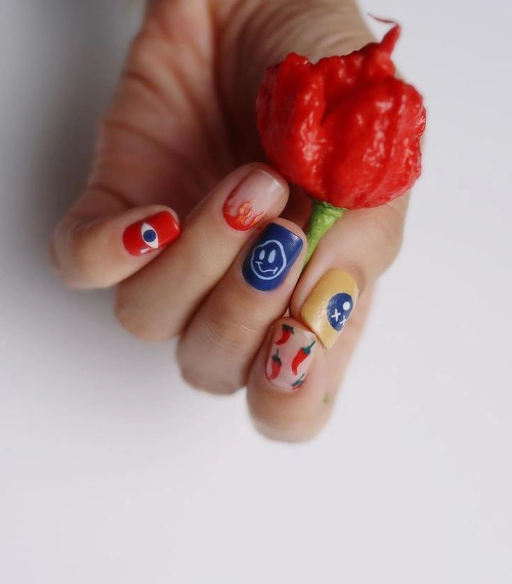 Đừng tìm “mẫu nails Hàn Quốc hot”, hãy để những nghệ sĩ vẽ nails này tạo cảm hứng cho bạn - ảnh 8