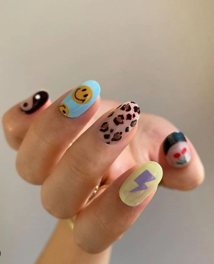 Đừng tìm “mẫu nails Hàn Quốc hot”, hãy để những nghệ sĩ vẽ nails này tạo cảm hứng cho bạn - ảnh 10
