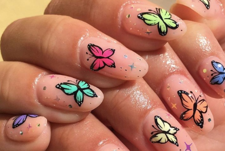 10+Mẫu nail bươm bướm sang trọng mà mọi cô gái nên thử làm cho đôi tay của mình