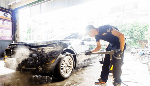 Máy rửa xe cao áp giá bao nhiêu và có bền không?