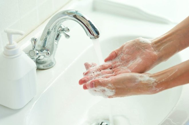 Hướng dẫn các bước rửa tay theo tiêu chuẩn của Bộ Y tế | Vinmec