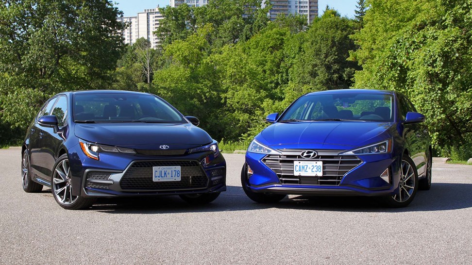 2020 Toyota Corolla vs 2020 Hyundai Elantra Comparison Test | Expert Reviews | autotrader.ca