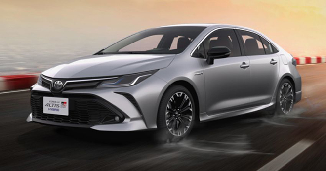 Toyota Corolla Altis GR Sport 2020 ra mắt, giá từ 650 triệu đồng