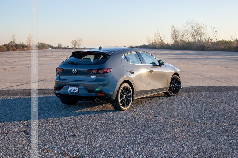 Một số câu hỏi liên quan đến Mazda 3 hatchback
