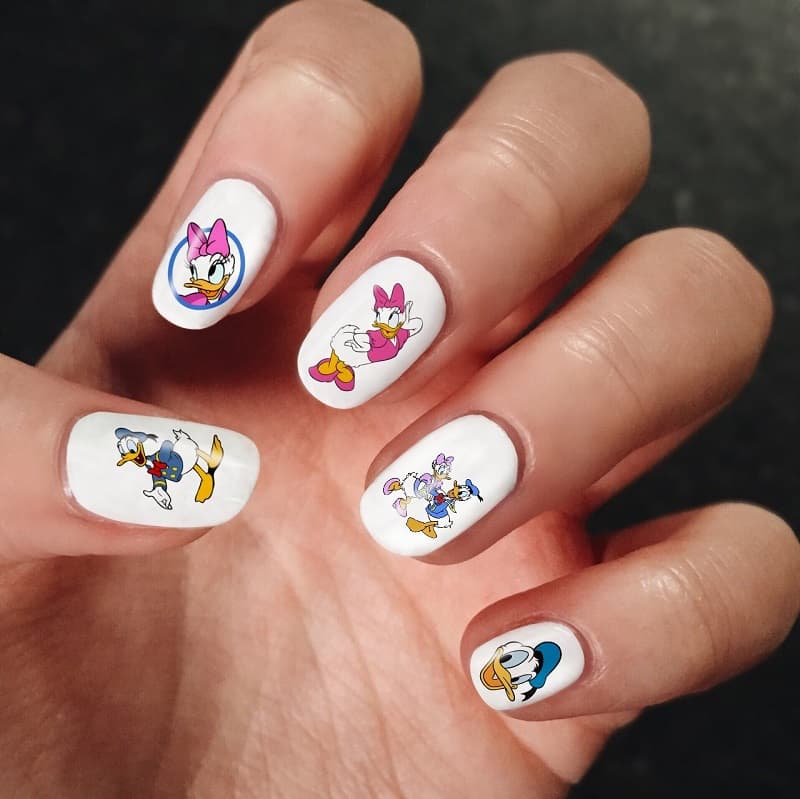 Mẫu nail hoạt hình vịt Donald Duck dễ thương 