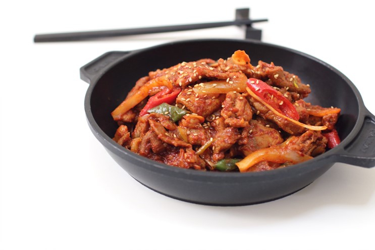 Thịt xào Hàn Quốc hấp dẫn