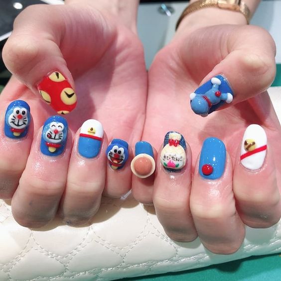 Mẫu nail Doraemon cá tính 