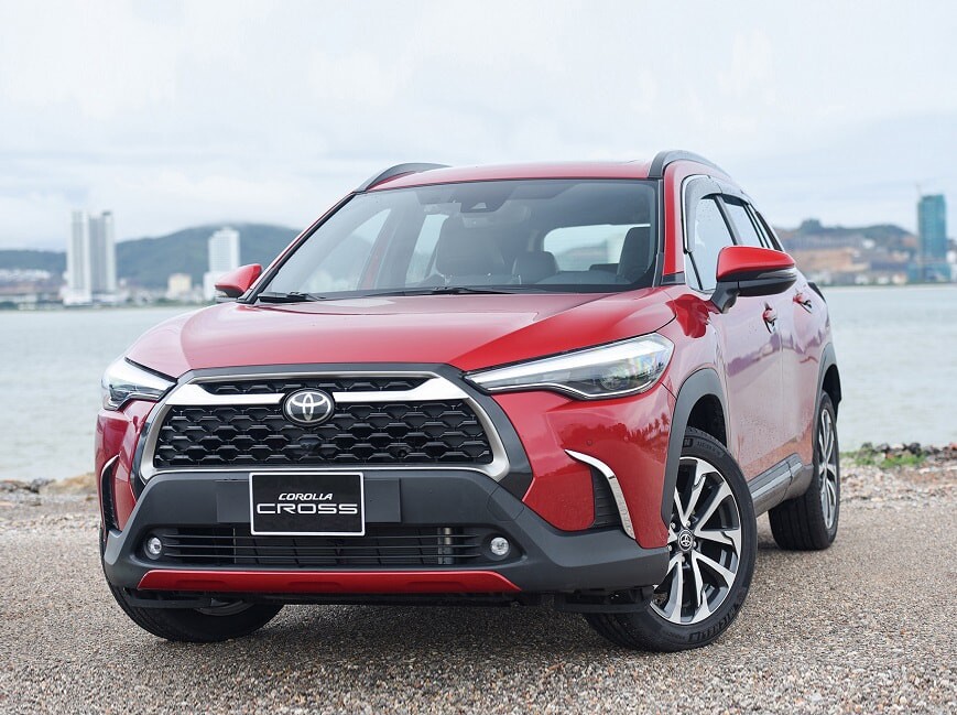 Toyota Cross: Giá xe lăn bánh, thông số kỹ thuật xe