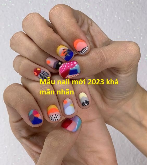 Review một số mẫu nail 2023 mới mang màu sắc sang trọng quyến rũ