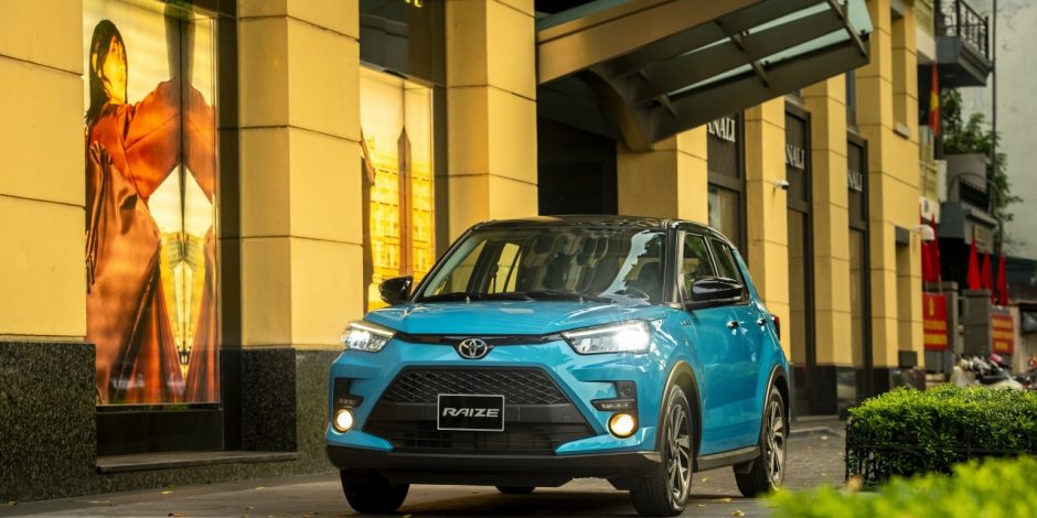 Lần đầu Toyota Raize vượt mặt Kia Sonet về doanh số - 1
