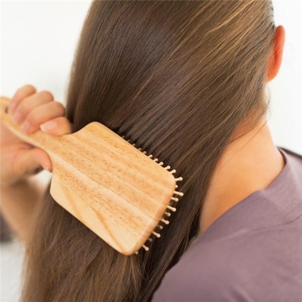 Mẹo chăm sóc tóc giúp tóc nhanh dài và giảm gãy rụng