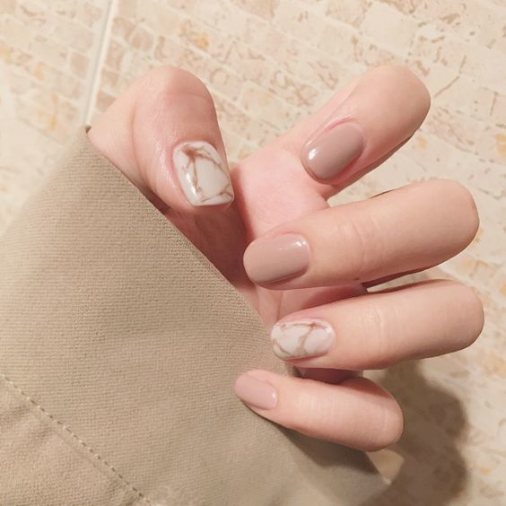 Review các mẫu nail trẻ trung trong ngày 8-3 sắp tới