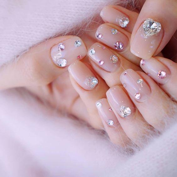 Làm Nails: Các mẫu nail lôi cuốn tháng 11 tạo sự hấp dẫn cho các chị