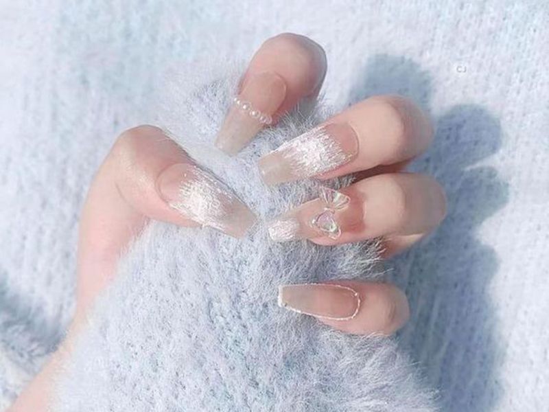 Review các mẫu nail trẻ trung trong ngày 8-3 sắp tới