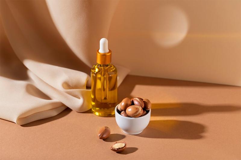 15 tác dụng của tinh dầu Argan trị mụn, dưỡng mi, rạn da sau sinh