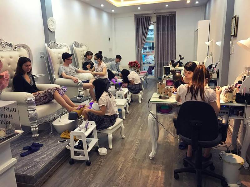 Cập nhật các tiệm nail quận 5 giá rẻ chất lượng