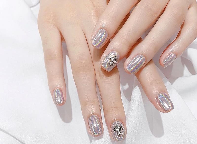 Tổng hợp những mẫu nail Châu Âu 2023 với kiểu gắn đá cực đẹp mắt