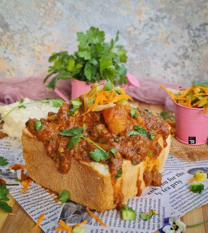 Bunny chow là món ăn ngon của châu Phi mang lại nhiều trải nghiệm ẩm thực thú vị