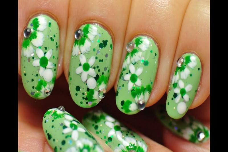 Gợi ý mẫu nail màu xanh tươi mát mà độ tuổi nào cũng làm được