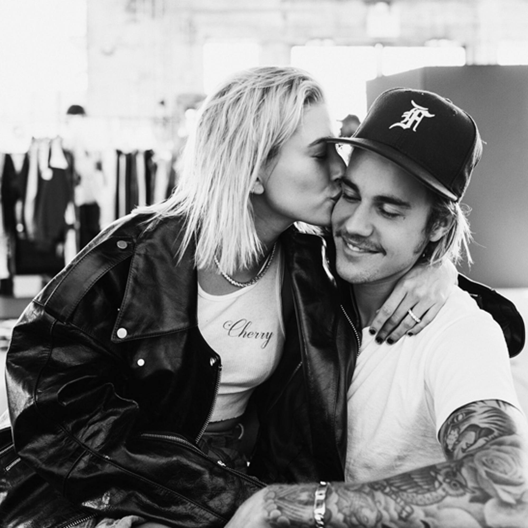 Selena Gomez đang làm gì giữa lúc tình yêu của Justin Bieber và Hailey Bieber được ca tụng hết lời?- Ảnh 1.