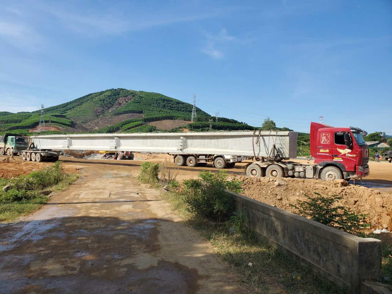 Hàng nghìn kỹ sư, công nhân bám công trường, đưa cao tốc Bắc - Nam giai đoạn 2 về đích sớm- Ảnh 10.