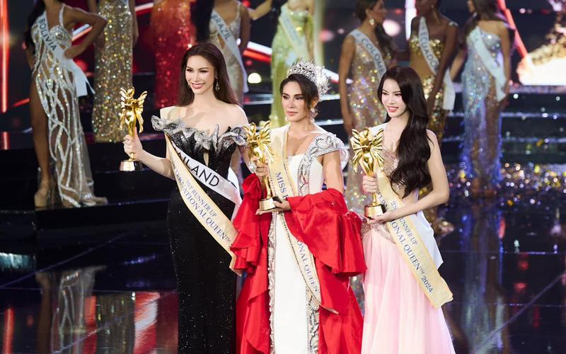 Clip tranh cãi "nảy lửa", suýt xảy ra xô xát của hai nàng hậu Miss International Queen 2024 - Ảnh 2.