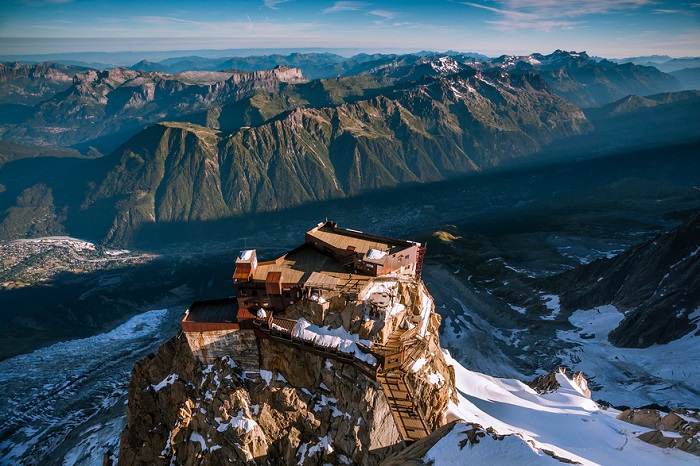 Nhà hàng Aiguille Du Midi 3842m - nhà hàng độc đáo nhất thế giới