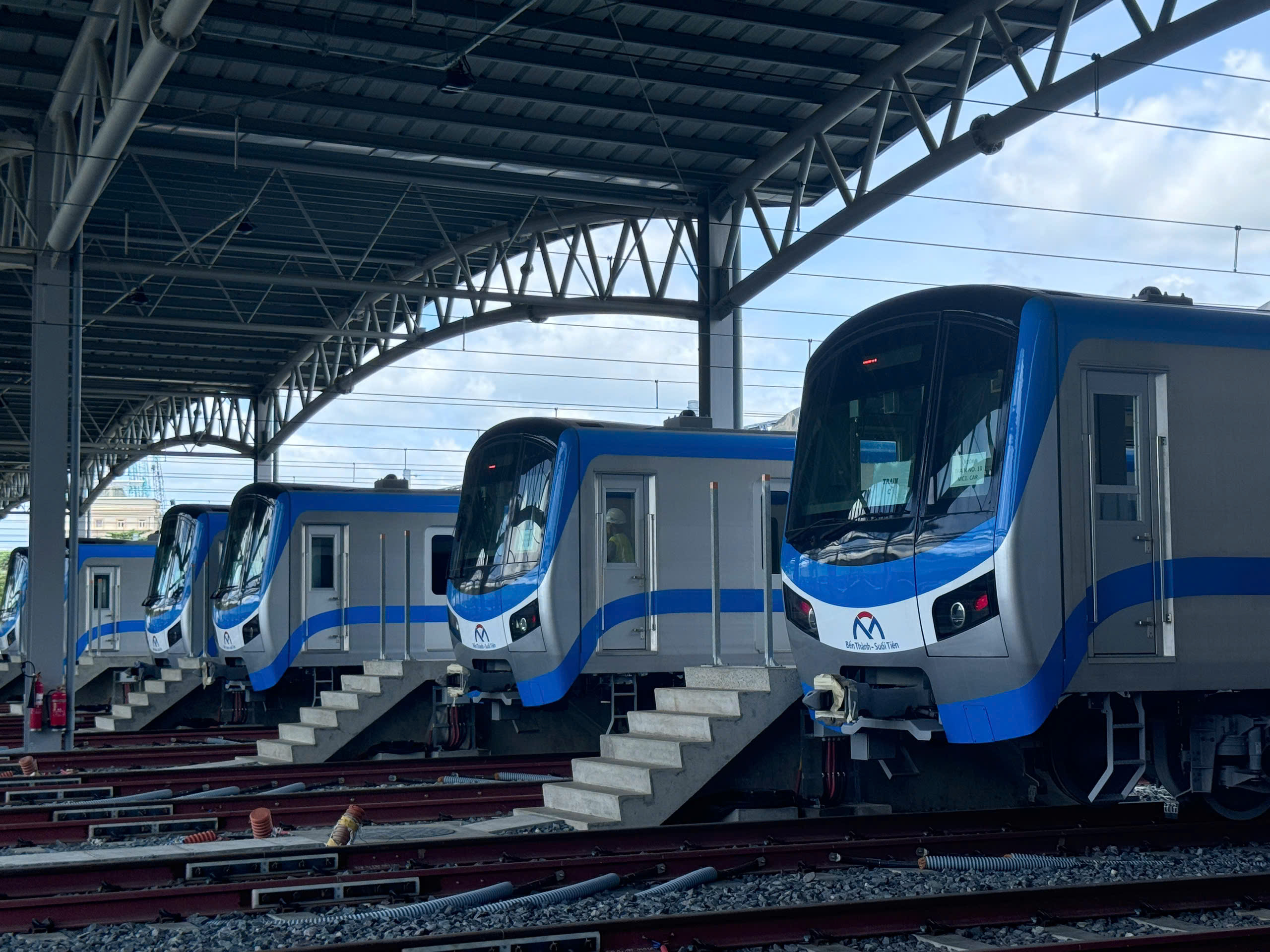 Đề xuất thu phí ô tô vào trung tâm TP.HCM sau khi hoạt động 7 tuyến metro- Ảnh 2.