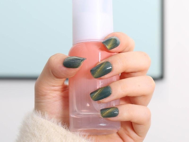 Cách làm nail màu xanh ngọc đẹp đơn giản nhã nhặn