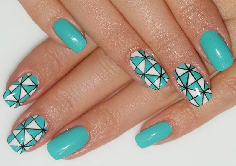 Cách làm nail màu xanh ngọc đẹp đơn giản nhã nhặn