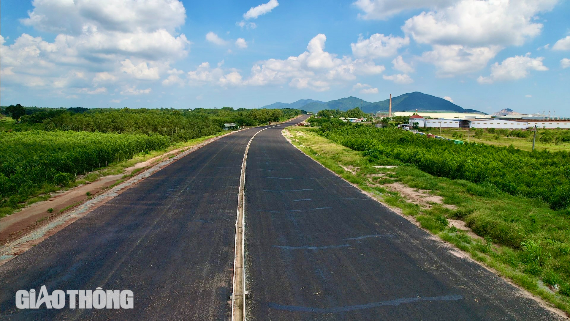 Cao tốc Biên Hòa - Vũng Tàu: Đoạn qua Vũng Tàu đã được phủ lớp nhựa đường- Ảnh 13.