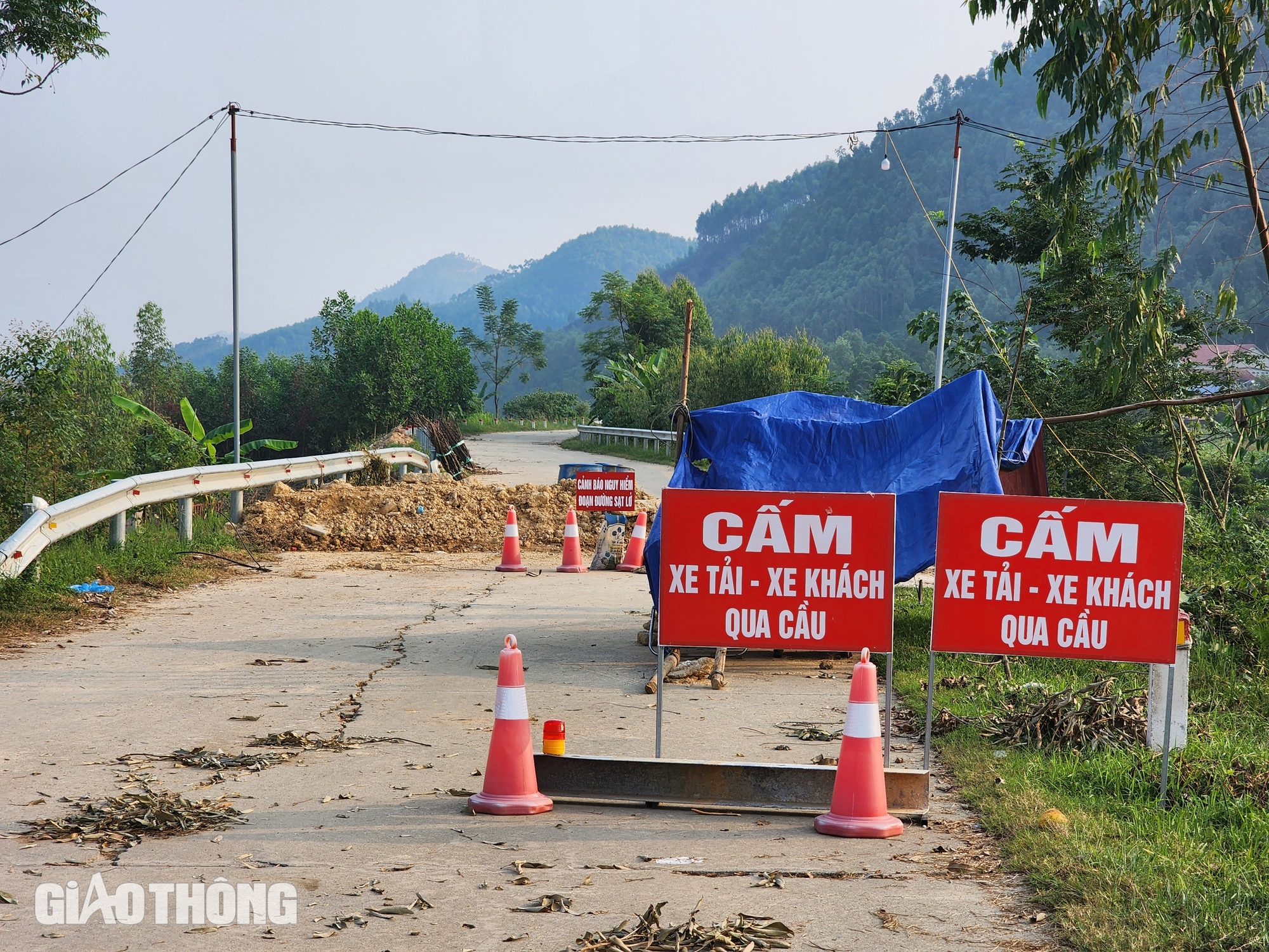 Phú Thọ: Tắc giao thương, dân phải đi vòng 30km sau sạt lở đê sông Lô- Ảnh 6.