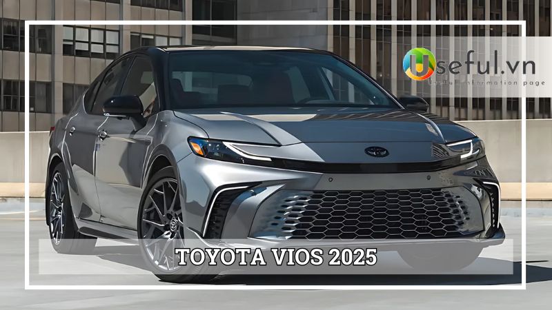 Toyota Camry 2025 giá bao nhiêu