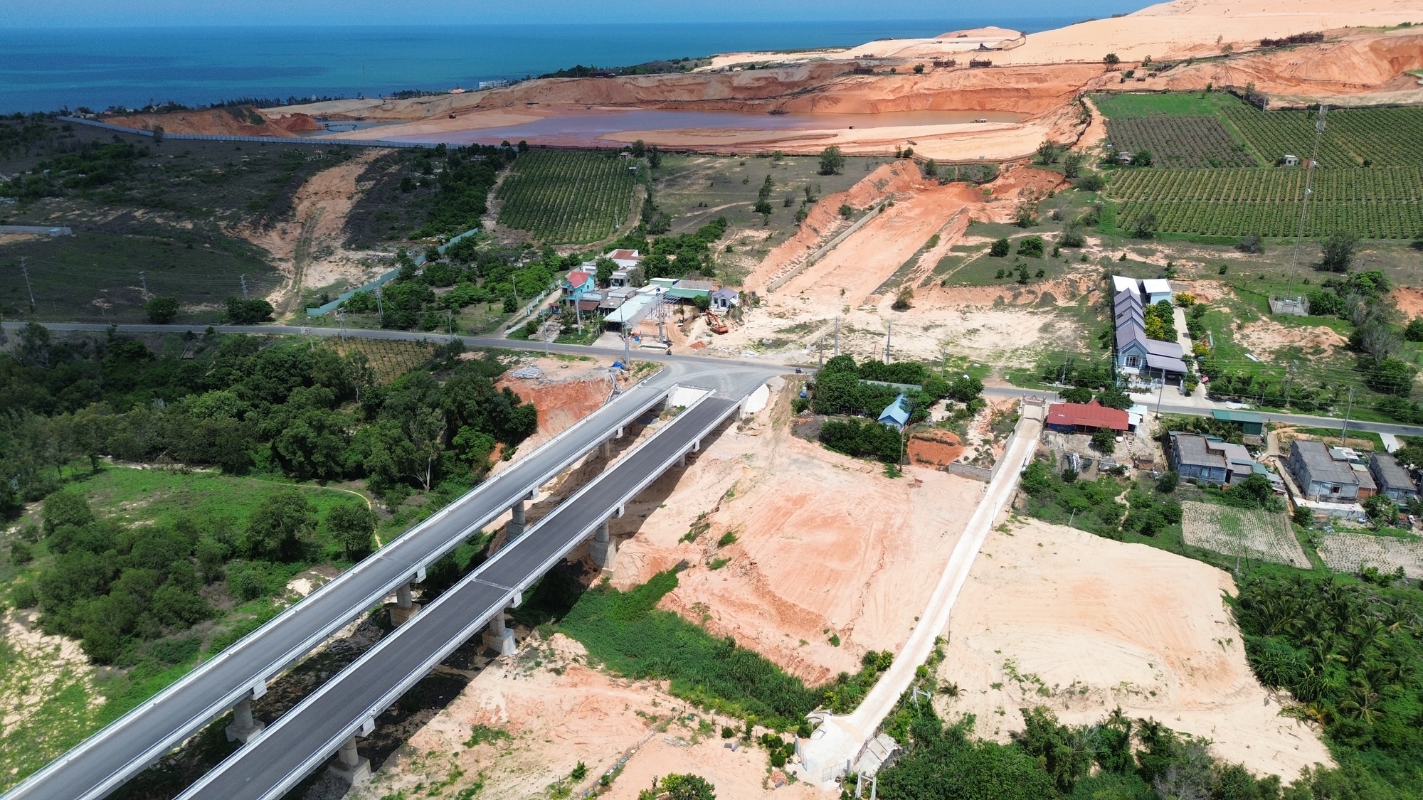 Đường ven biển Phan Thiết - Kê Gà chậm tiến độ, gia hạn thêm một năm- Ảnh 2.