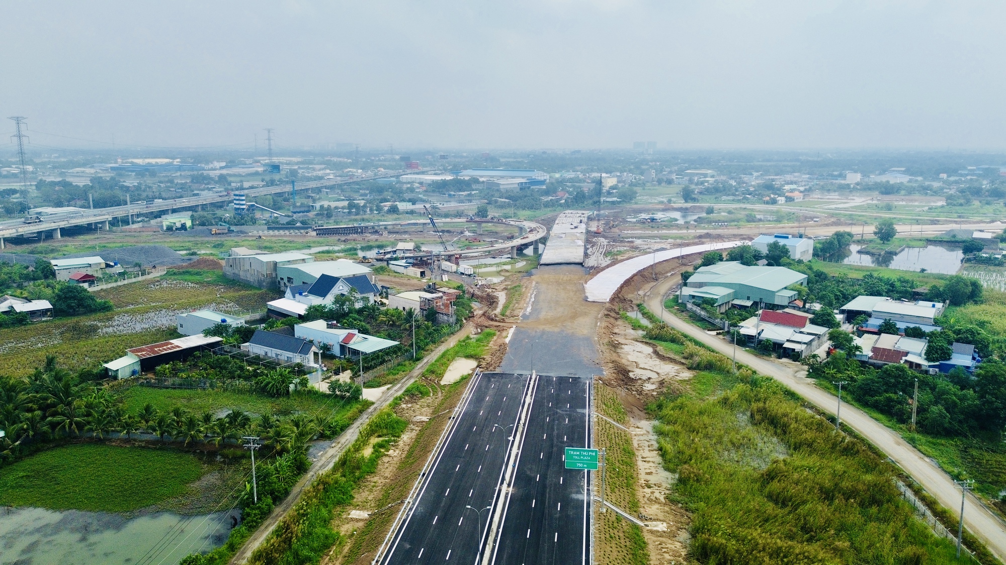 Cao tốc Bến Lức - Long Thành: Tăng tốc thi công để cuối tháng 11 thông xe 250m phía Tây- Ảnh 2.