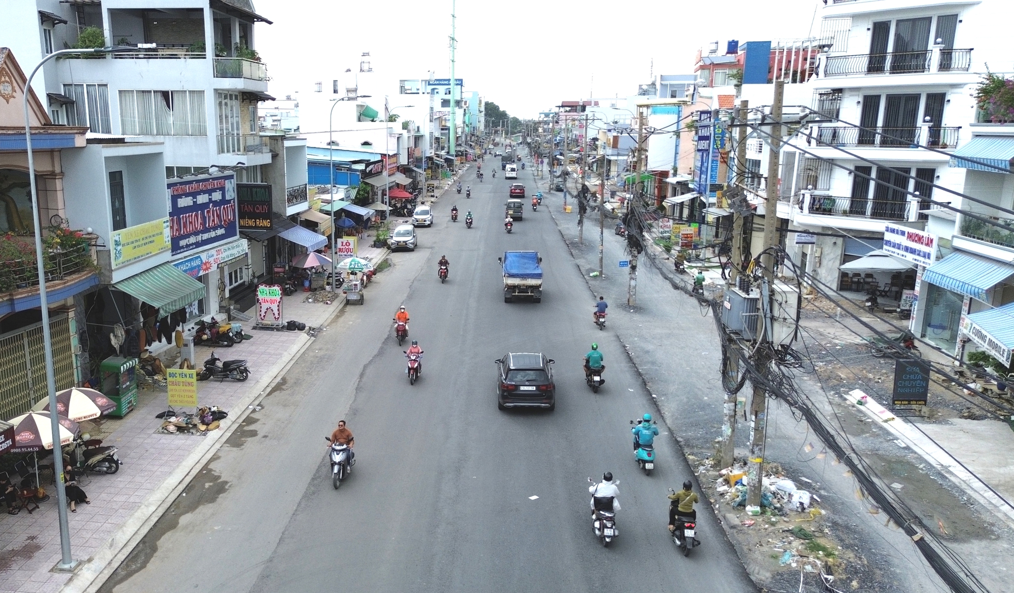 Ba dự án phía Tây TP.HCM chậm tiến độ do vướng trụ điện, cáp viễn thông- Ảnh 2.