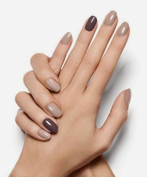 Hướng dẫn chọn màu nail sáng da cho các bạn da ngăm