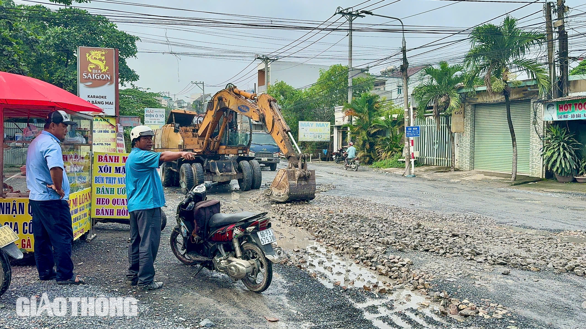 Hối hả thi công sửa chữa tuyến đường "đau khổ" ở Đồng Nai- Ảnh 3.