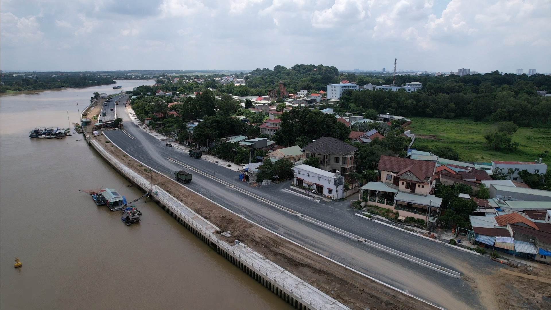 Giao 1.600m2 đất quốc phòng làm đường ven sông Đồng Nai- Ảnh 1.