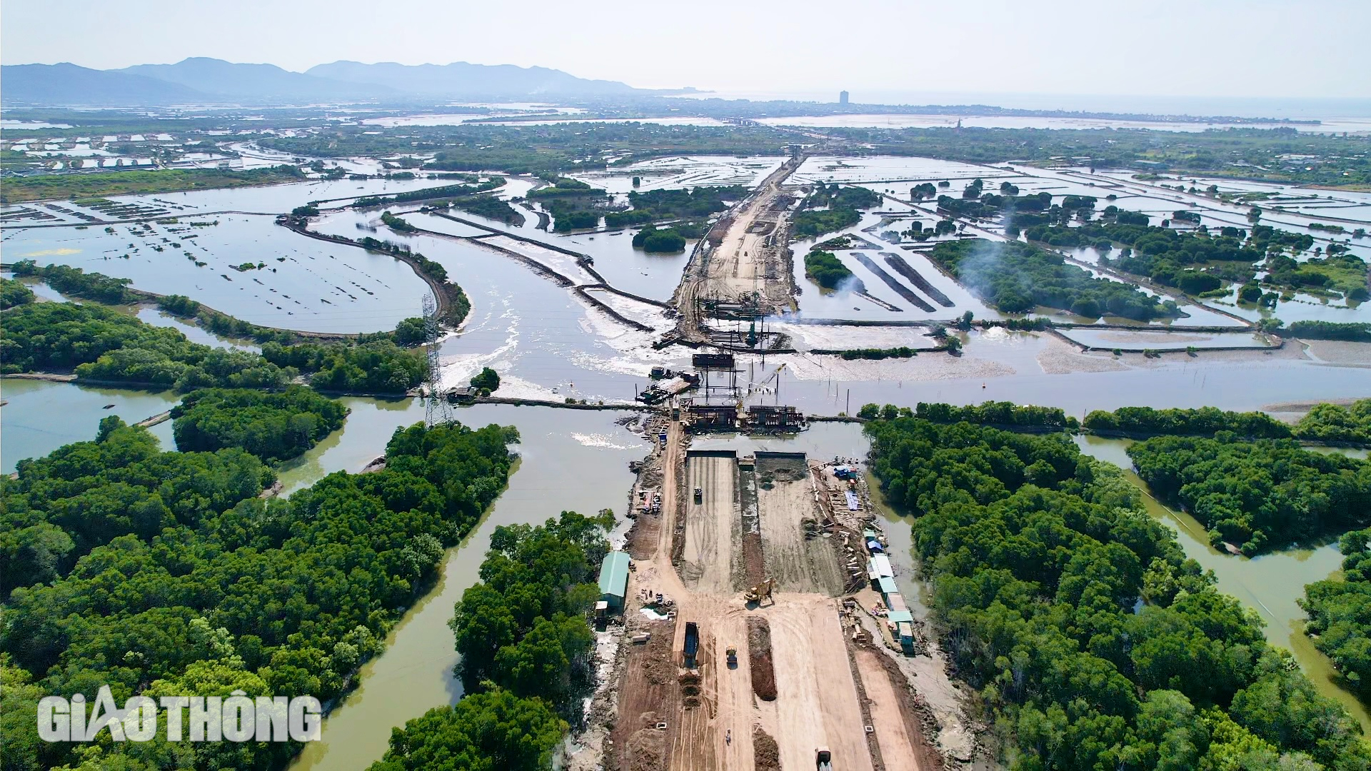 Chạy đua kết nối cung đường ven biển Vũng Tàu - Bình Thuận- Ảnh 14.