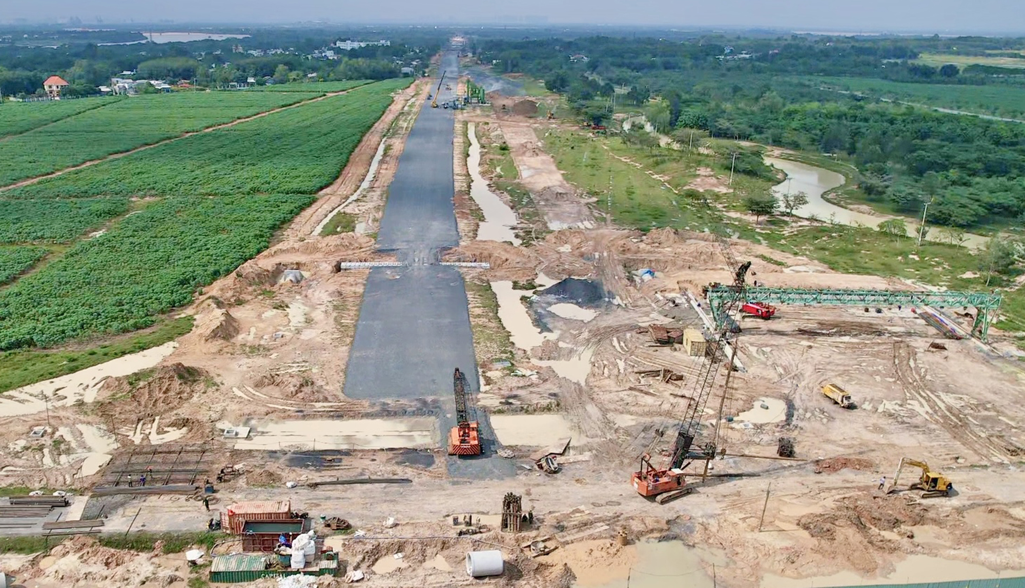 Xuyên đêm làm đường kết nối sân bay Long Thành- Ảnh 2.